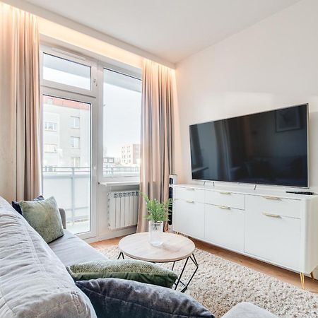 Bright Day Apartment - Self Check-In 24H, 10 Min Market Square فروتسواف المظهر الخارجي الصورة