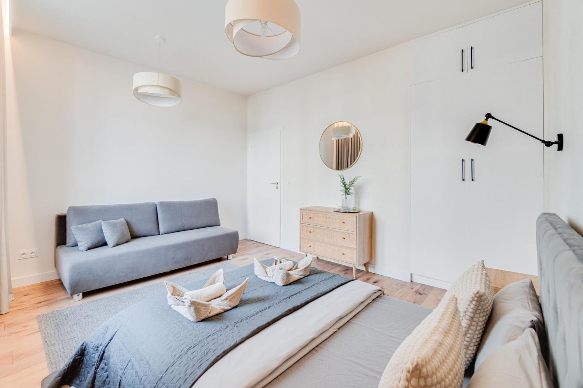 Bright Day Apartment - Self Check-In 24H, 10 Min Market Square فروتسواف المظهر الخارجي الصورة