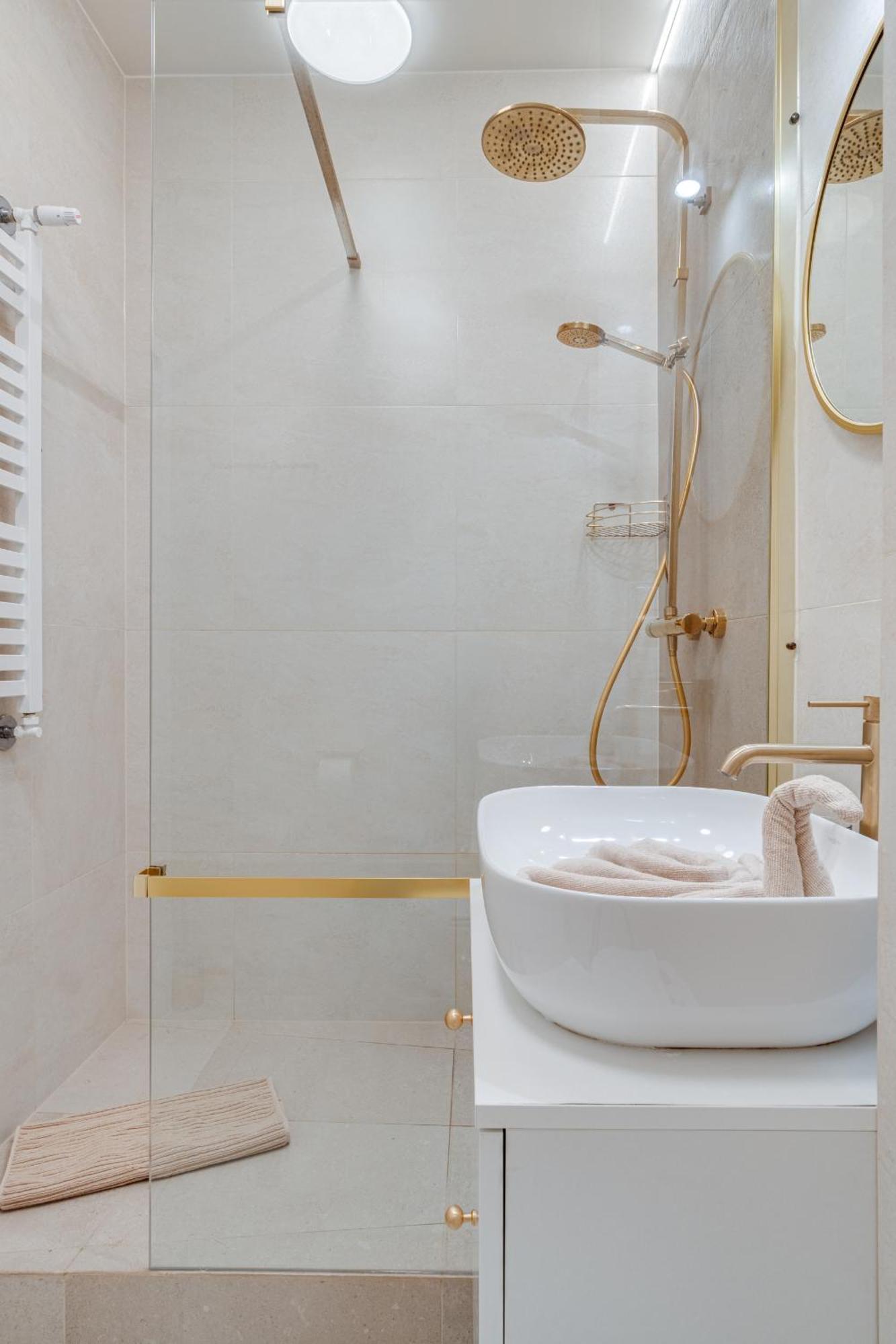 Bright Day Apartment - Self Check-In 24H, 10 Min Market Square فروتسواف المظهر الخارجي الصورة